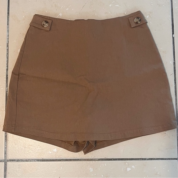 Khaki Altar’d State Skort - Picture 1 of 7